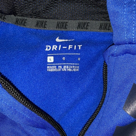 boys Nike jacket brand new never worn - Picture 2 of 3